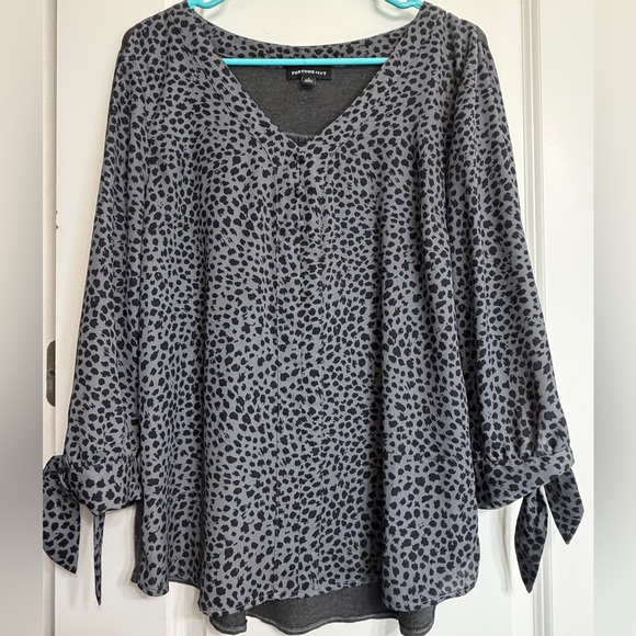 Fortune & Ivy Tops - Fortune + Ivy Leopard Print Blouse – Size Large